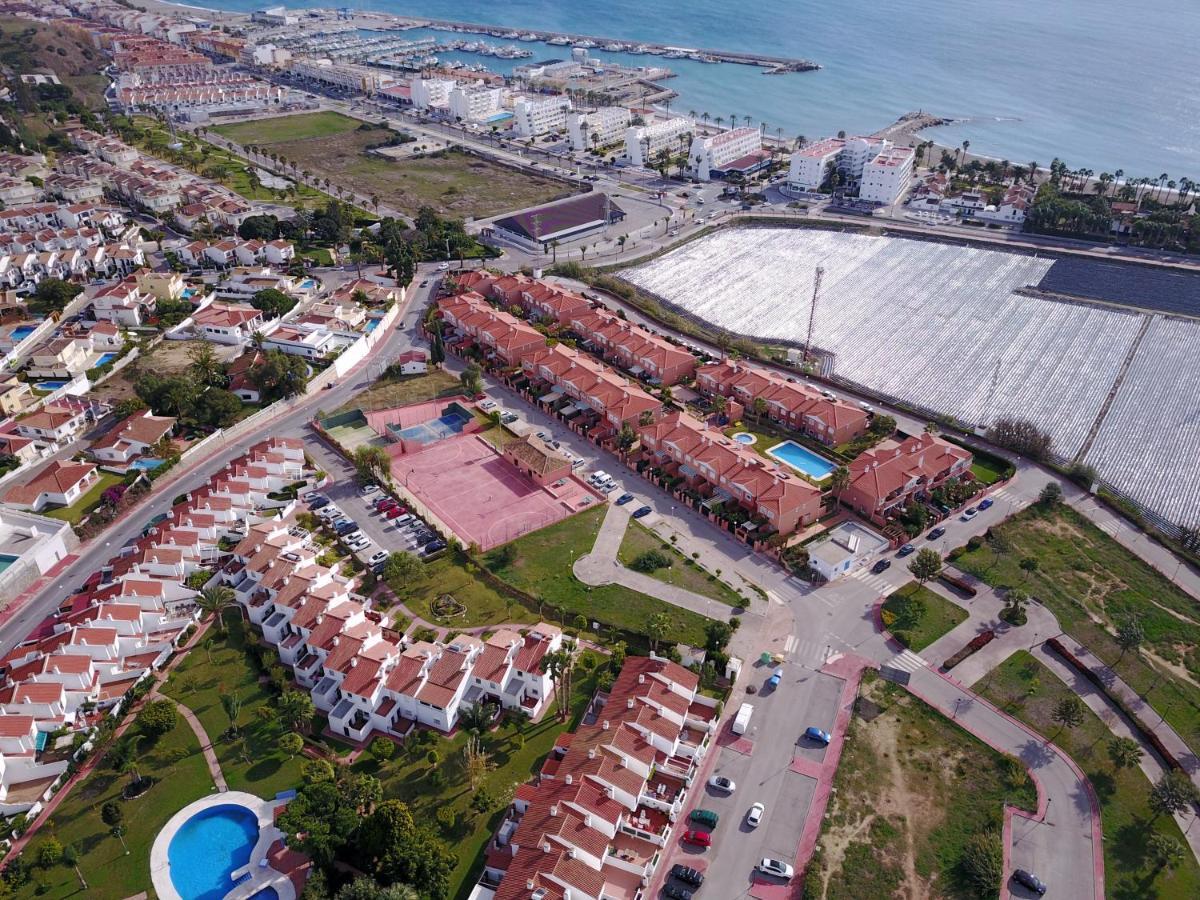 Fantasticas Zonas Comunes Caleta De Velez Dış mekan fotoğraf